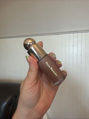 Rare Beauty Liquid Contour in Gentle